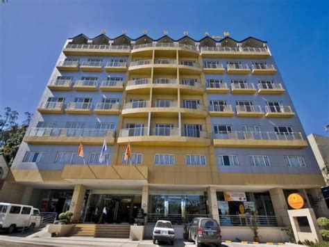 Baguio Burnham Suites .
